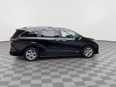 2021 Toyota Sienna XSE