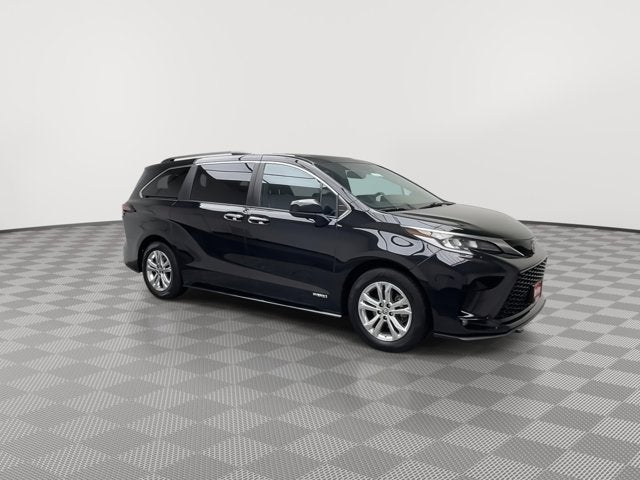 2021 Toyota Sienna XSE