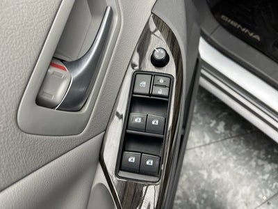 2017 Toyota Sienna XLE Premium
