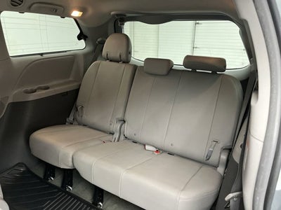 2017 Toyota Sienna XLE Premium
