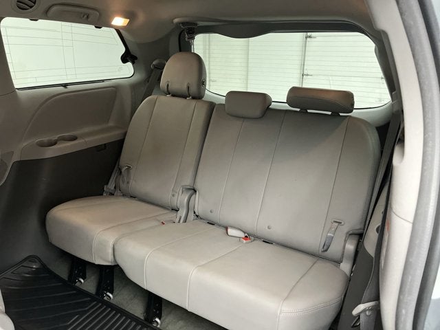 2017 Toyota Sienna XLE Premium