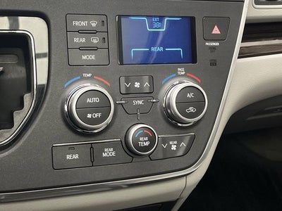 2017 Toyota Sienna XLE Premium