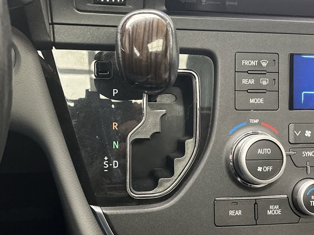 2017 Toyota Sienna XLE Premium