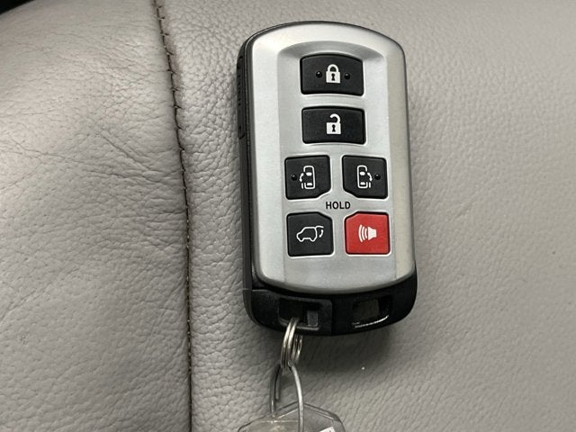 2017 Toyota Sienna XLE Premium