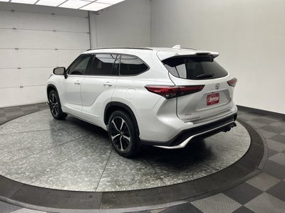 2022 Toyota Highlander XSE