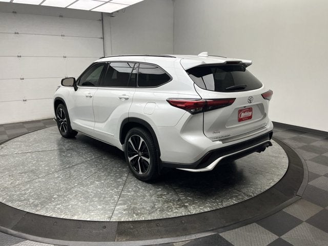 2022 Toyota Highlander XSE