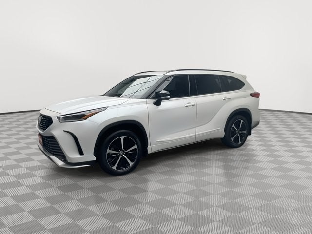 2022 Toyota Highlander XSE