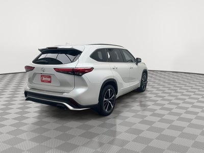 2022 Toyota Highlander XSE