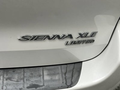 2005 Toyota Sienna XLE