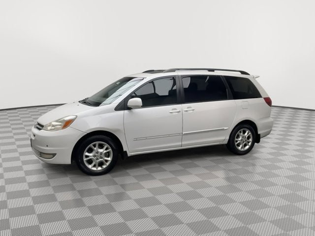 2005 Toyota Sienna XLE