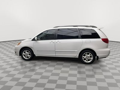 2005 Toyota Sienna XLE