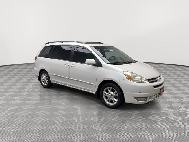 2005 Toyota Sienna XLE
