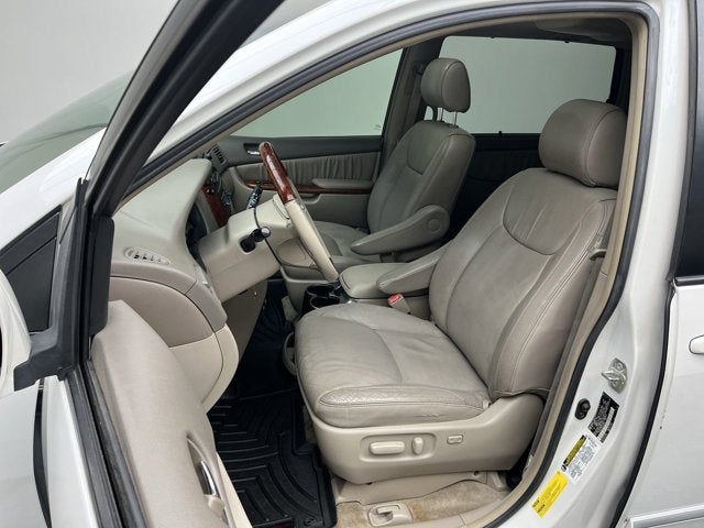 2005 Toyota Sienna XLE