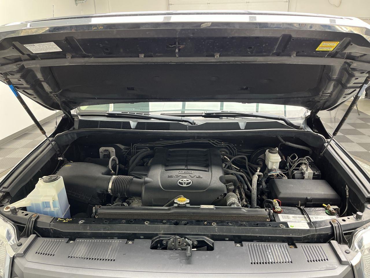 2015 Toyota Tundra SR5