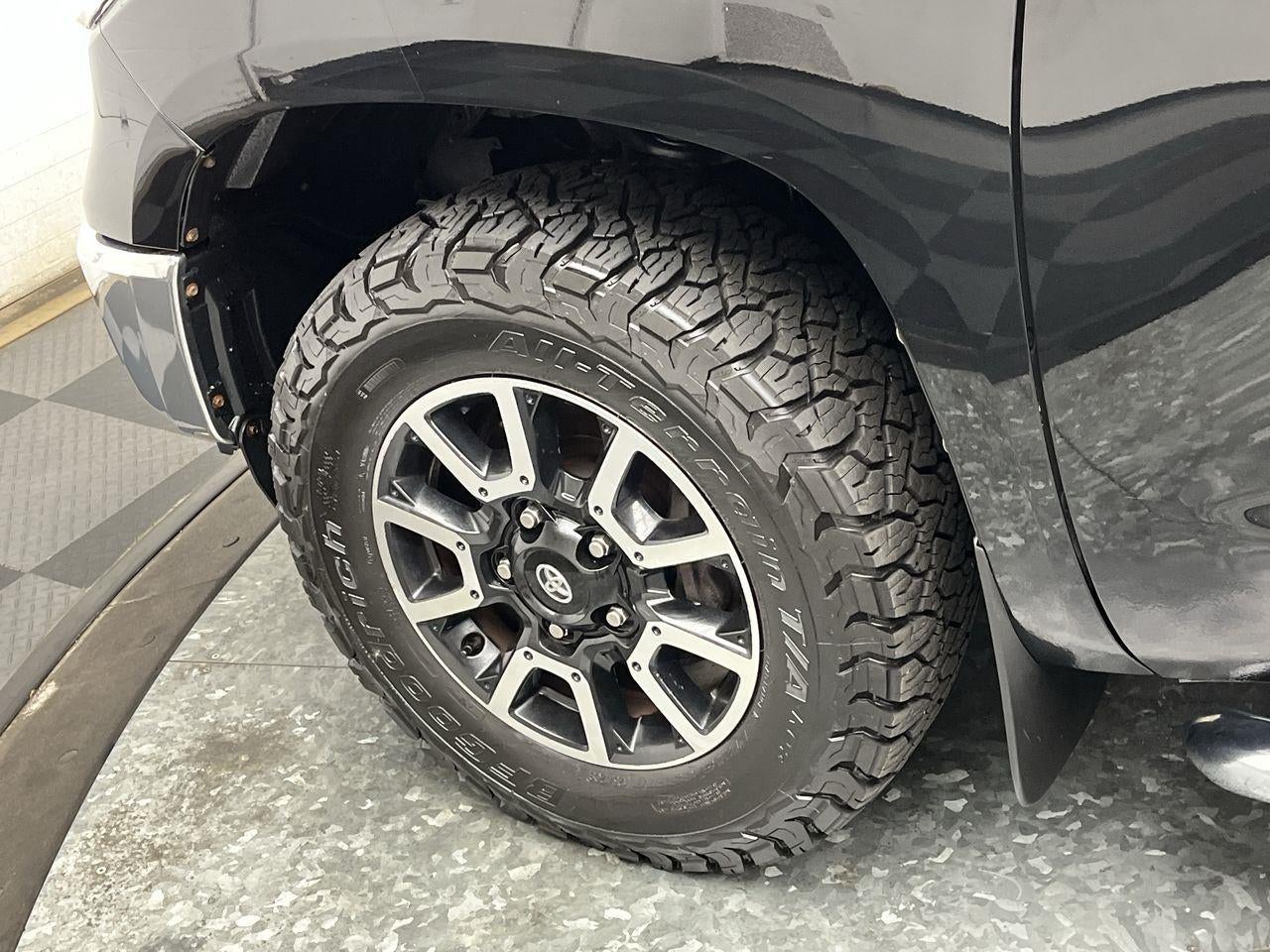 2015 Toyota Tundra SR5
