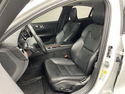 2021 Volvo S60 Momentum