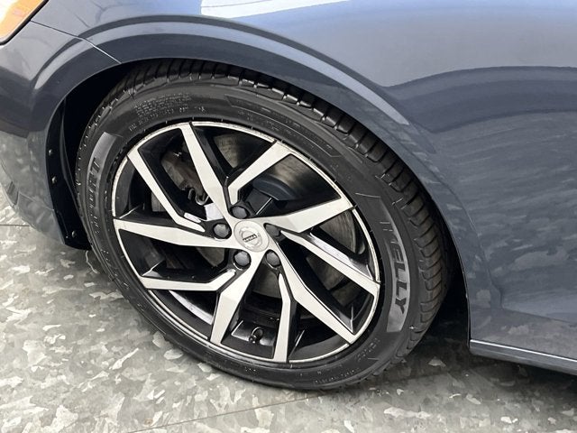 2019 Volvo S60 Momentum