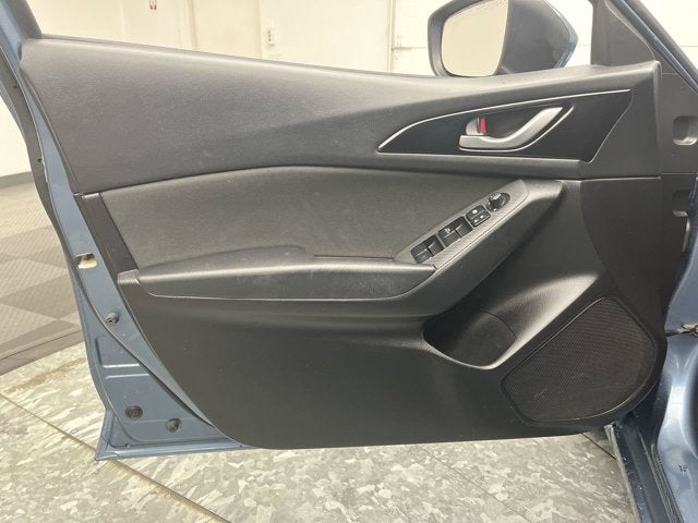 2016 Mazda Mazda3 Sedan i Sport