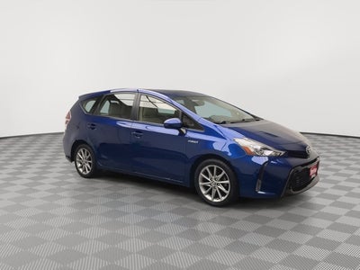 2016 Toyota Prius v Five