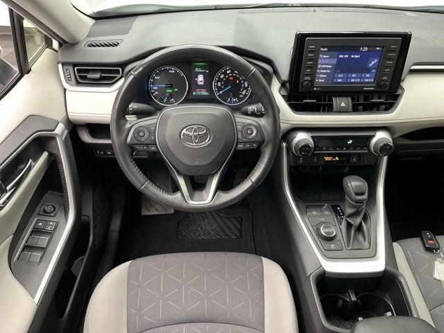 2022 Toyota RAV4 Hybrid XLE