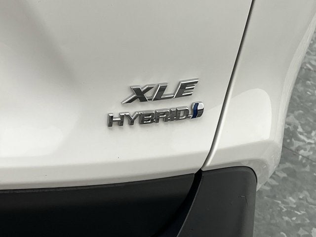 2022 Toyota RAV4 Hybrid XLE