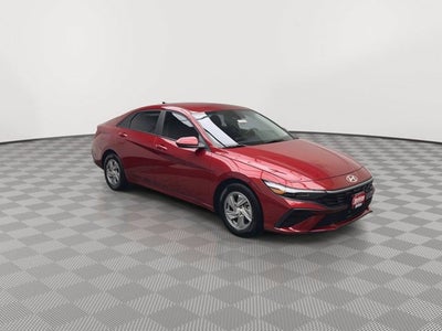 2025 Hyundai Elantra SE