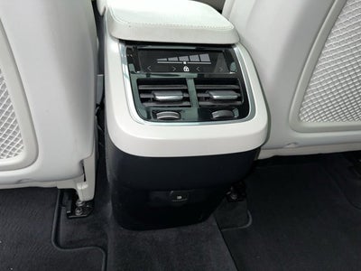 2022 Volvo XC90 Momentum