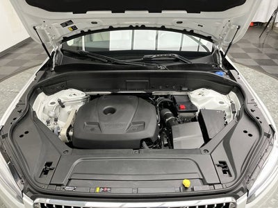2022 Volvo XC90 Momentum