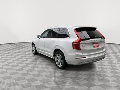 2022 Volvo XC90 Momentum