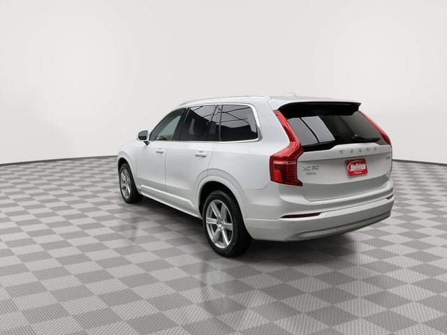 2022 Volvo XC90 Momentum