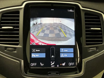 2022 Volvo XC90 Momentum