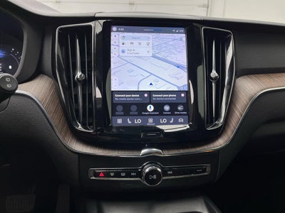 2022 Volvo XC60 Momentum