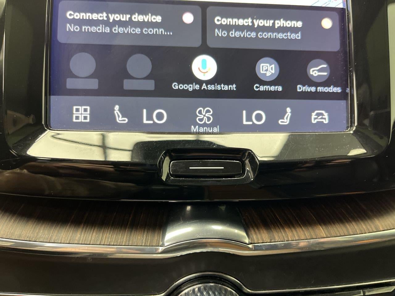 2022 Volvo XC60 Momentum