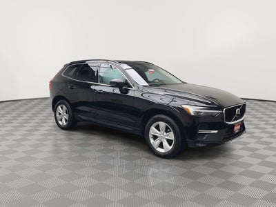 2022 Volvo XC60 Momentum