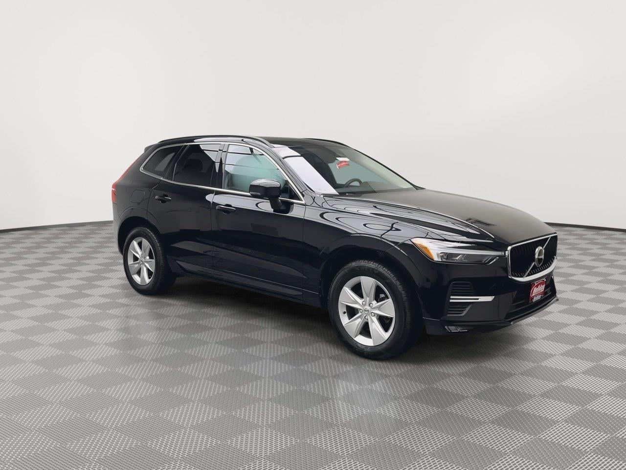 2022 Volvo XC60 Momentum