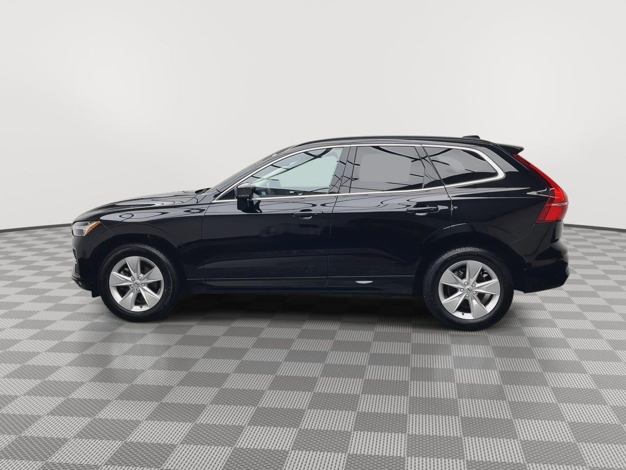 2022 Volvo XC60 Momentum