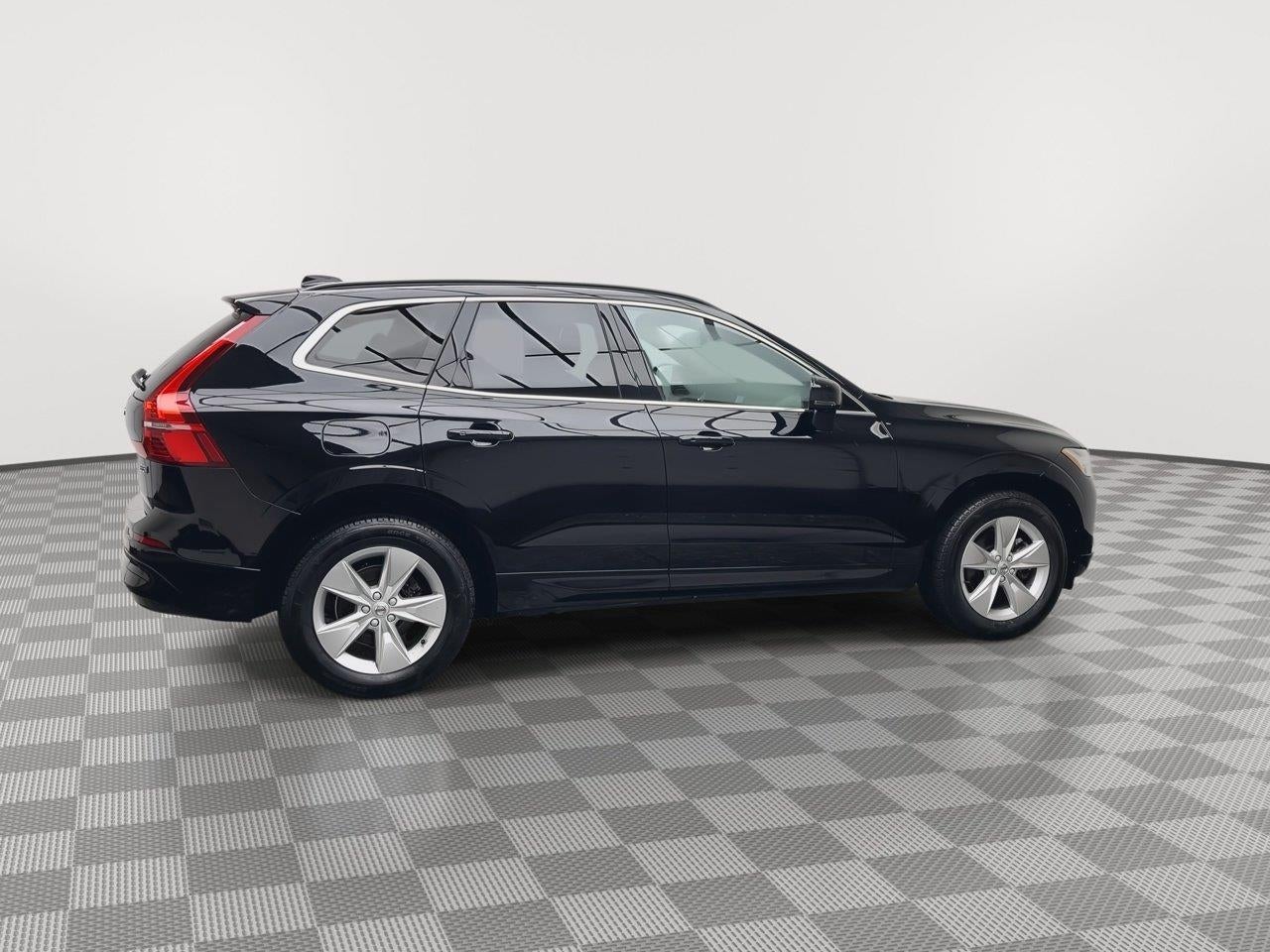 2022 Volvo XC60 Momentum