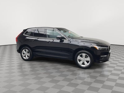 2022 Volvo XC60 Momentum