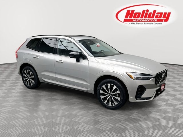 2024 Volvo XC60 Plus Dark Theme