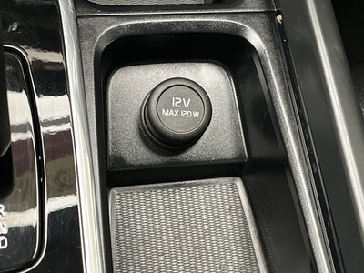 2024 Volvo XC60 Plus Dark Theme