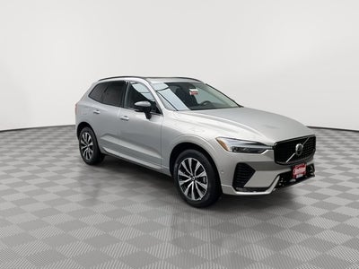 2024 Volvo XC60 Plus Dark Theme