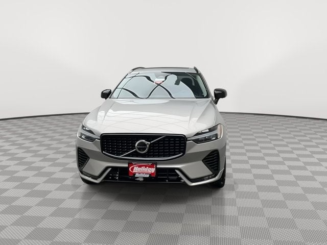 2024 Volvo XC60 Plus Dark Theme
