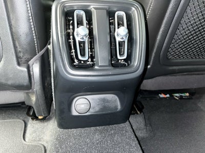 2023 Volvo XC40 Core