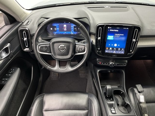 2023 Volvo XC40 Core