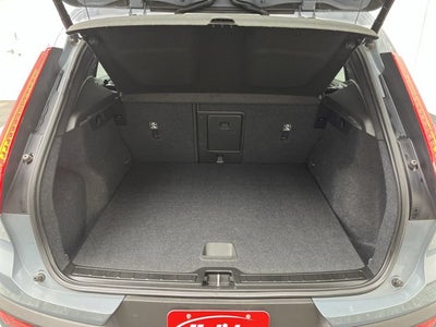 2023 Volvo XC40 Core