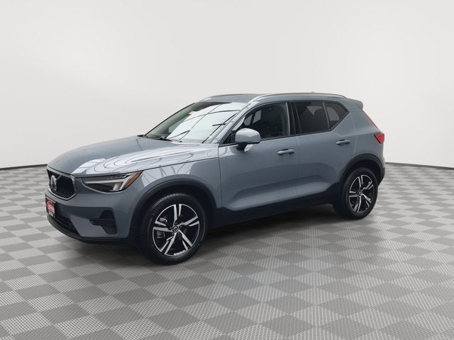 2023 Volvo XC40 Core