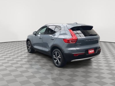 2023 Volvo XC40 Core