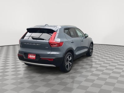 2023 Volvo XC40 Core