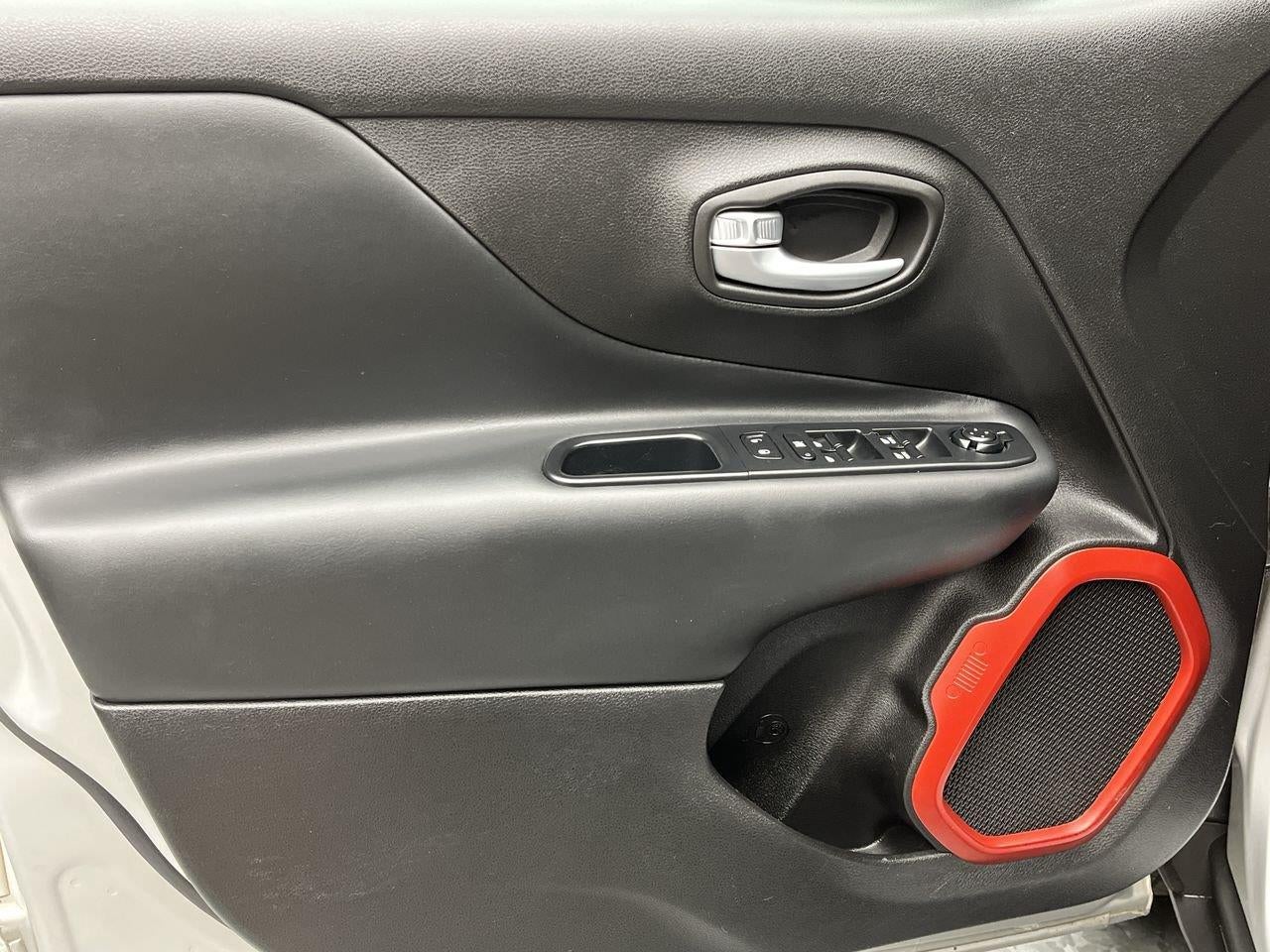 2017 Jeep Renegade Trailhawk
